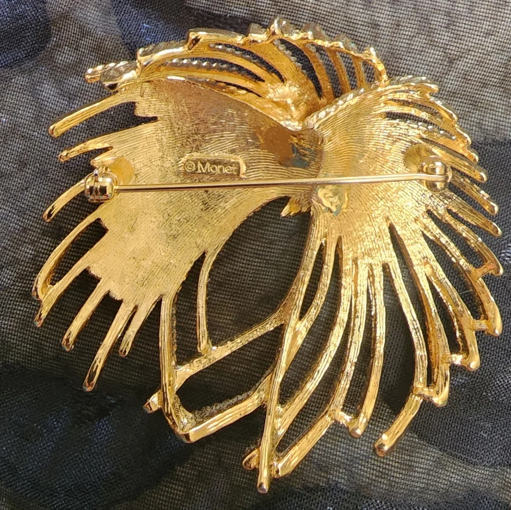 Vintage Signed Monet Mirador Brooch/Pin